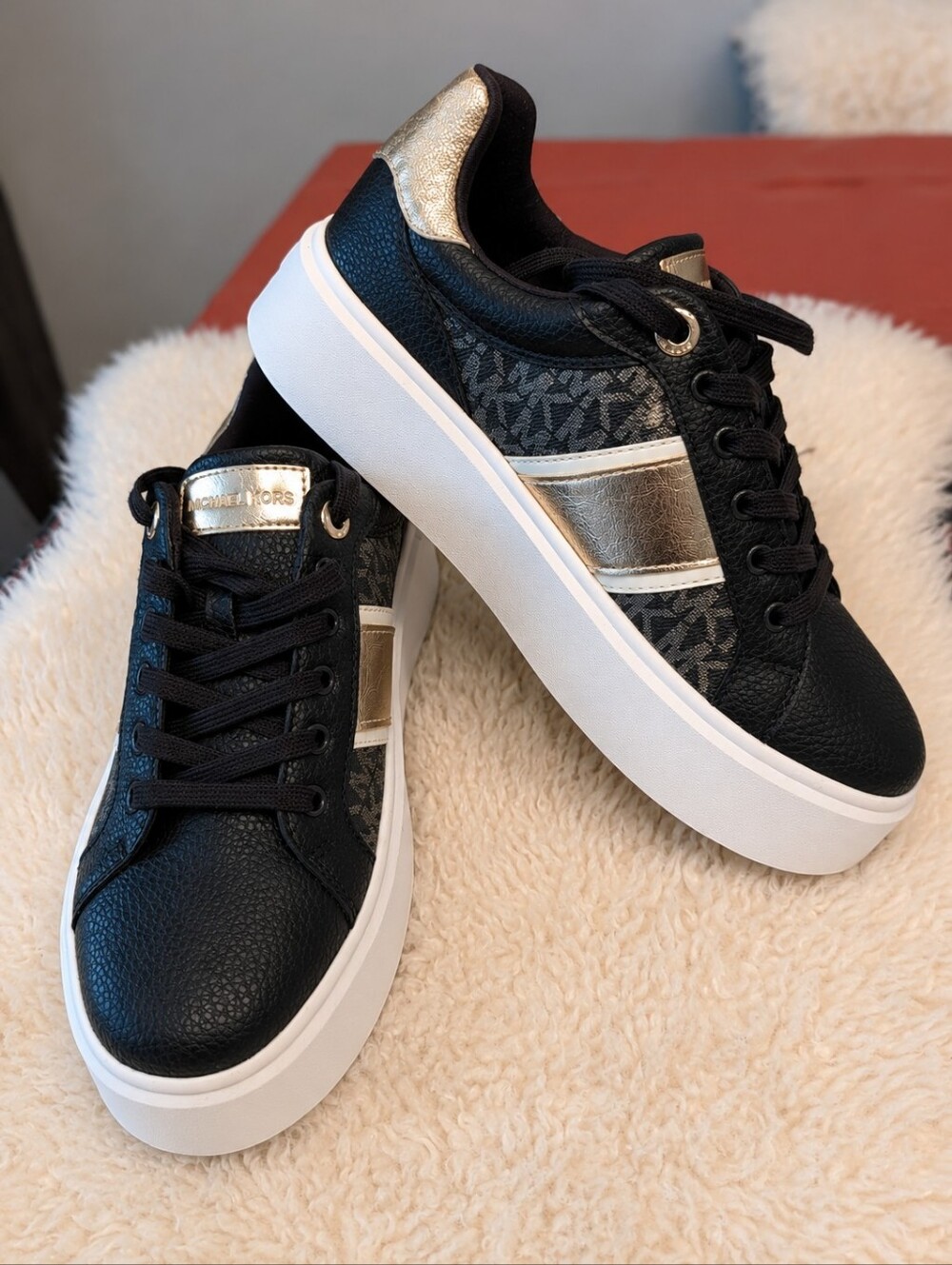 Michael Kors Black & Gold Logo Platform Sneakers – New – Size 9